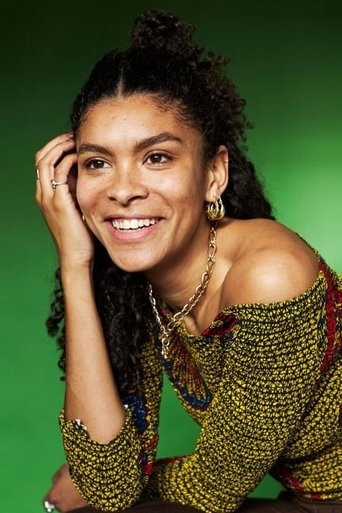 Portrait of Thalissa Teixeira