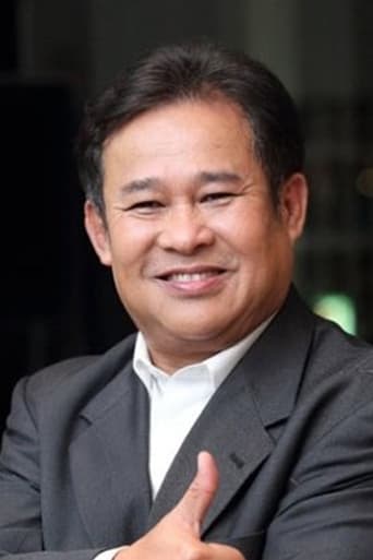 Portrait of Thanya Phowichit