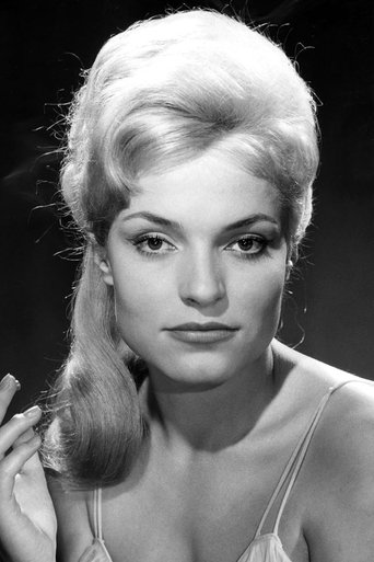 Portrait of Silvia Simon