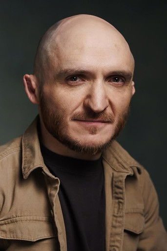 Portrait of Leigh Gill