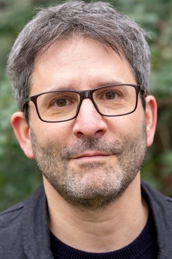 Portrait of Michael Samuels