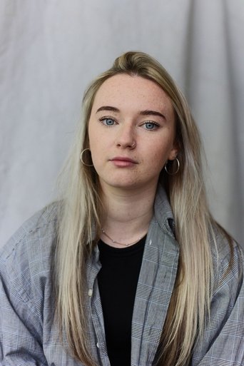 Portrait of Chloe Dunkley
