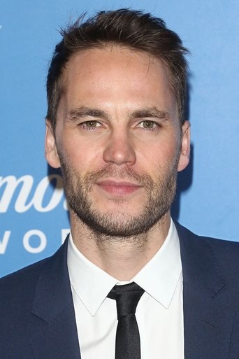 Portrait of Taylor Kitsch