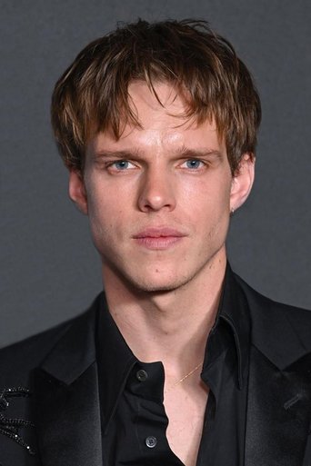 Portrait of Finn Bennett