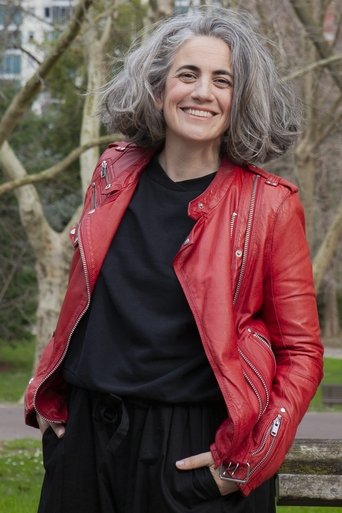 Portrait of Lara Izagirre