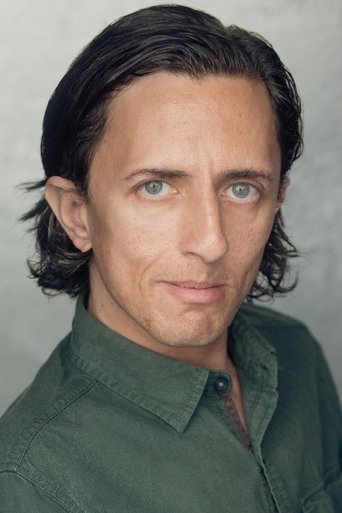 Portrait of Elliot Harris