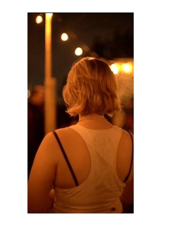 Poster of A Pretty Girl Never Lights Her Own Cigarette
