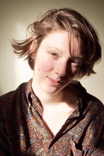 Portrait of Lexie Bean