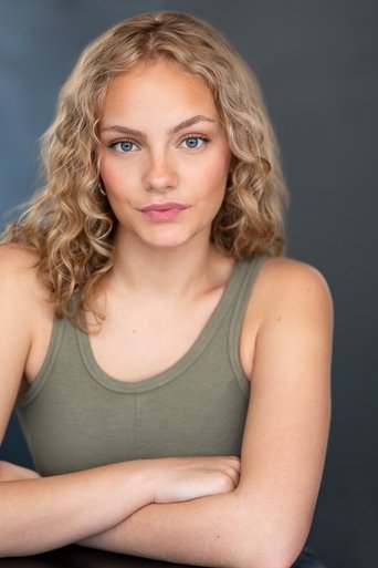 Portrait of Lauren Viau