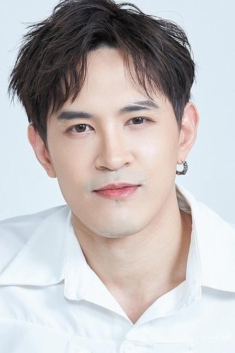 Portrait of Aun Warit Lertjaruvong