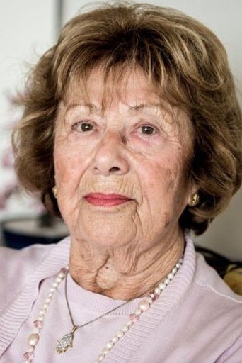 Portrait of Elisabeth Masur