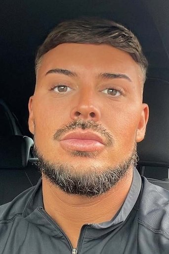 Portrait of Ryan Ruckledge