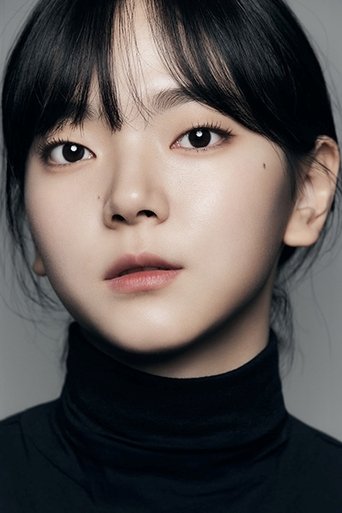 Portrait of Sim Su-bin
