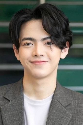 Portrait of Alongkorn Chaovanaprecha