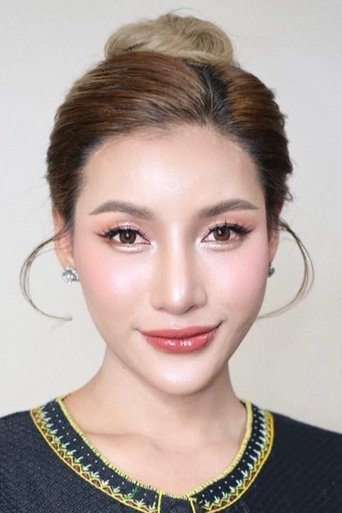 Portrait of นุช วิลาวัลย์ อาร์สยาม