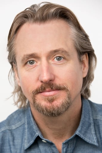 Portrait of Linus Roache