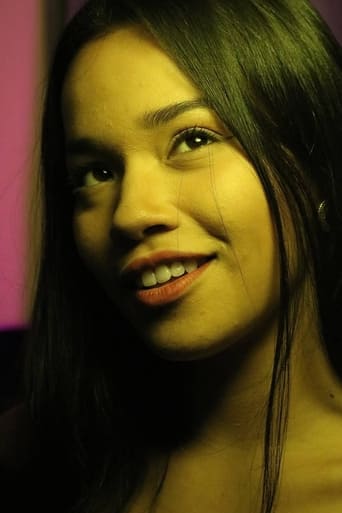 Portrait of Carol Ferreira