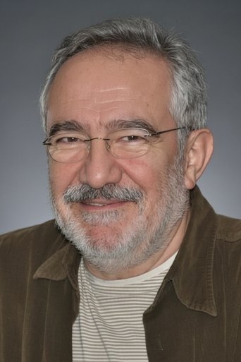 Portrait of Levent Dönmez
