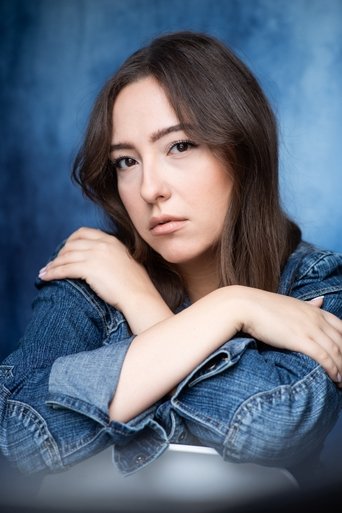 Portrait of Inès Cantel