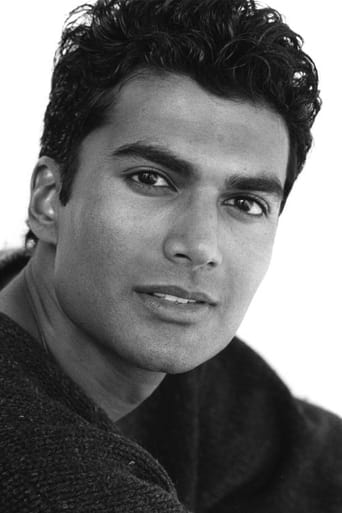 Portrait of Sendhil Ramamurthy