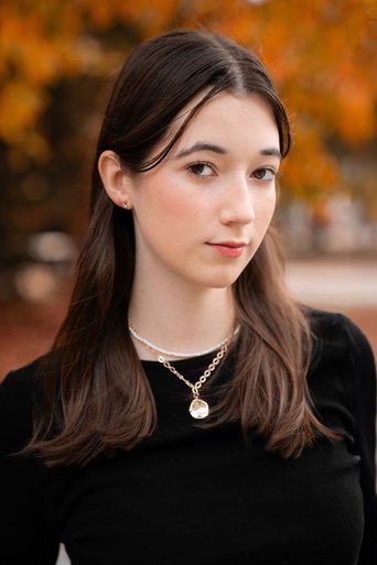 Portrait of Izzy Tiska