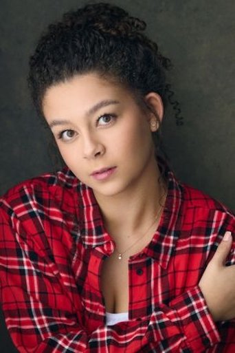 Portrait of Tia Larsen