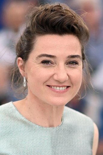 Portrait of Nina Meurisse