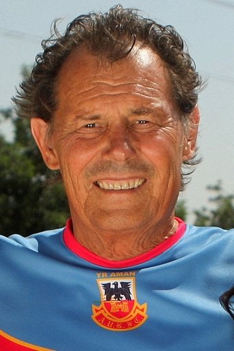 Portrait of Viv Thomas