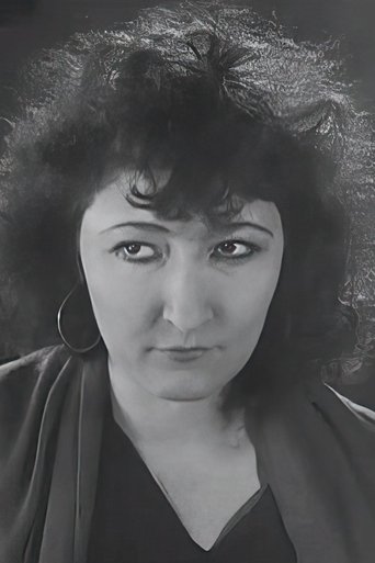 Portrait of Suzanne Talba