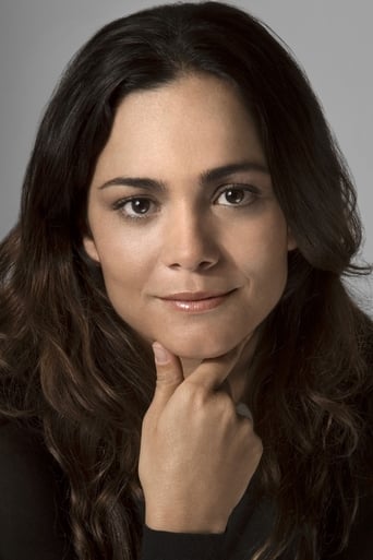 Portrait of Alice Braga