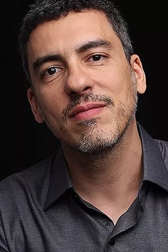 Portrait of Daniel Rezende