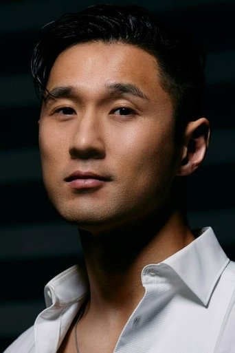 Portrait of Julian Zhu