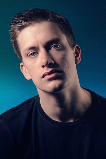 Portrait of Daniel Sloss