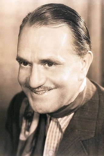 Portrait of Franklyn Farnum