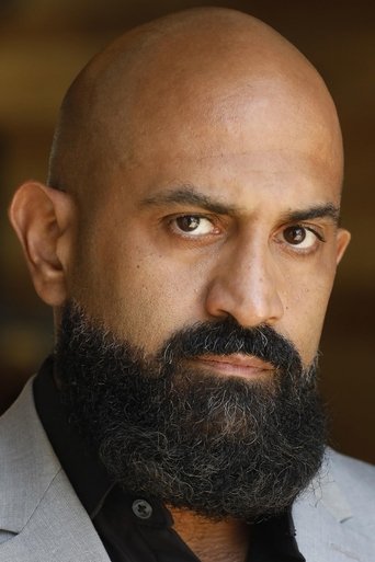 Portrait of Mike Eshaq
