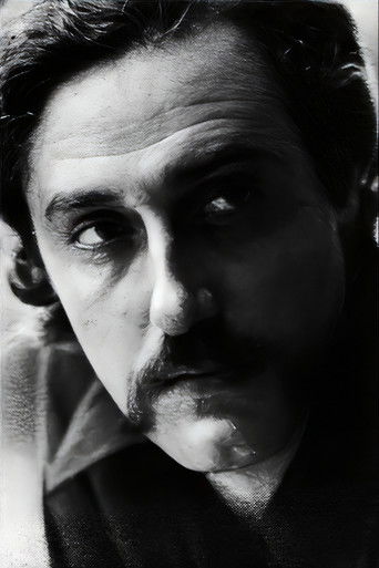 Portrait of Vinícius Salvatori