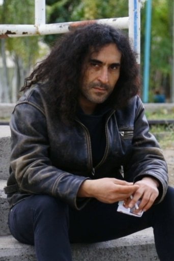 Portrait of Kiran Sharbis