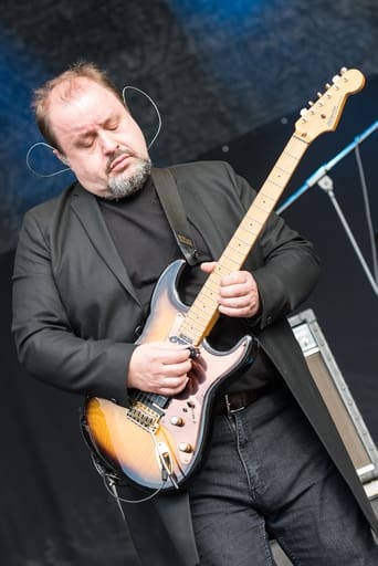 Portrait of Steve Rothery