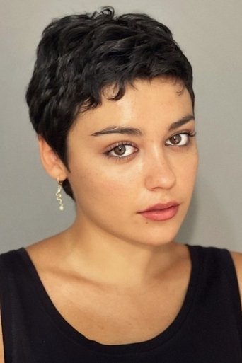 Portrait of Carla Díaz