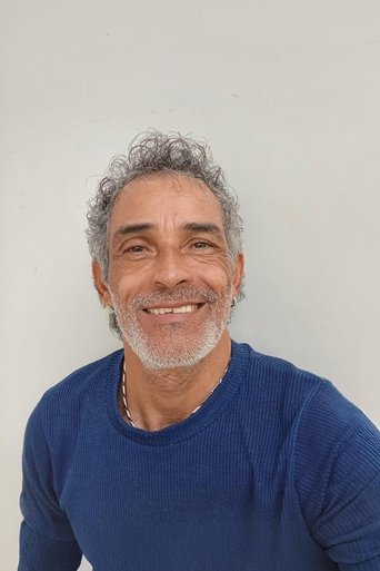Portrait of Ismar Martins