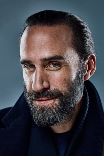 Portrait of Joseph Fiennes