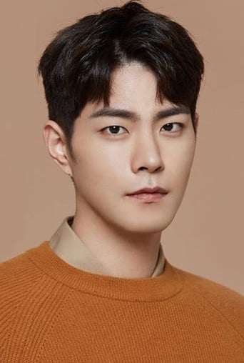 Portrait of Hong Jong-hyun