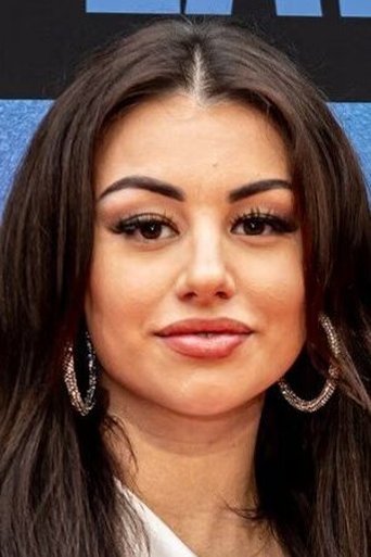 Portrait of Ayleen Bella
