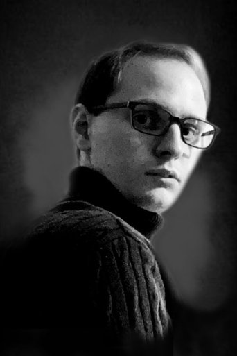 Portrait of Ryan Chisefsky