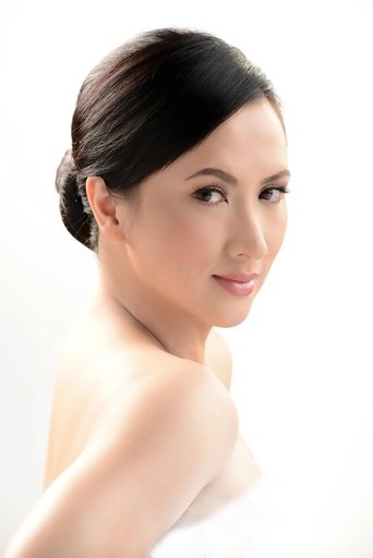 Portrait of Ayen Munji-Laurel