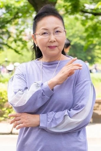 Portrait of Lisa Komaki