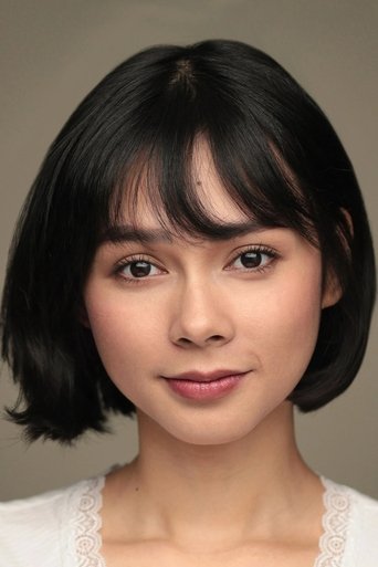 Portrait of Mae Claire