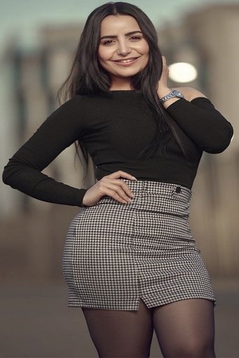 Portrait of Nardeen Abdelsalam