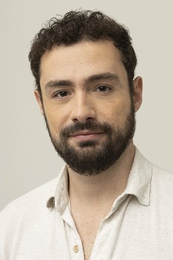 Portrait of Ícaro Gimenes