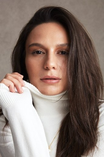 Portrait of Selin Yeninci